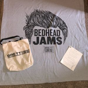 Brett Eldredge throw, bag, and signed lyric sheet